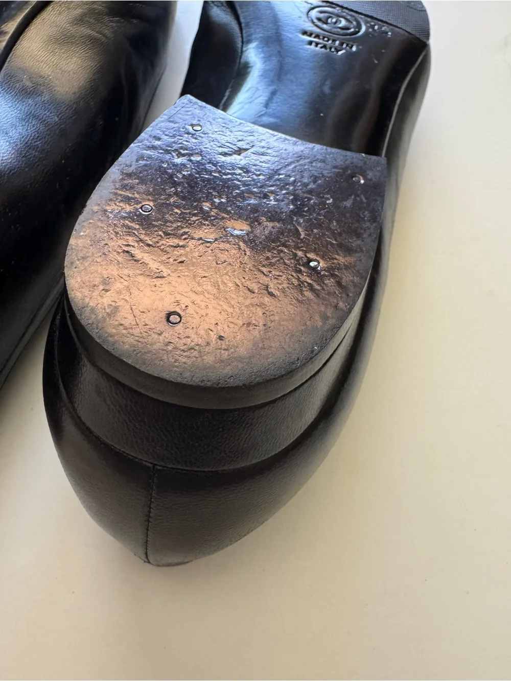 Vintage CHANEL Classic Black Leather Cap Toe Ballet Flats size 8.5